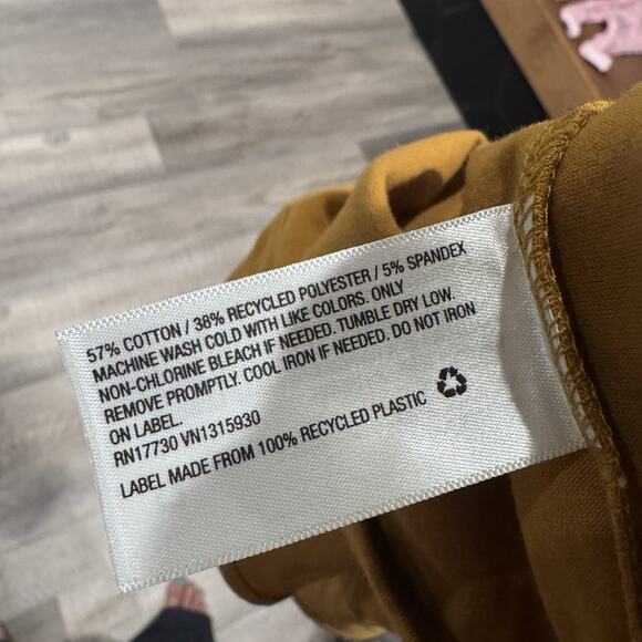 Wild Fable Crop Tank Top in Dark Gold Cami Tank 90s Crop Spaghetti Strap Size S - Picture 7 of 8